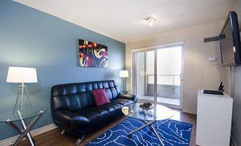 טורונטו Royal Stays Suites - Blue Jays Way מראה חיצוני תמונה
